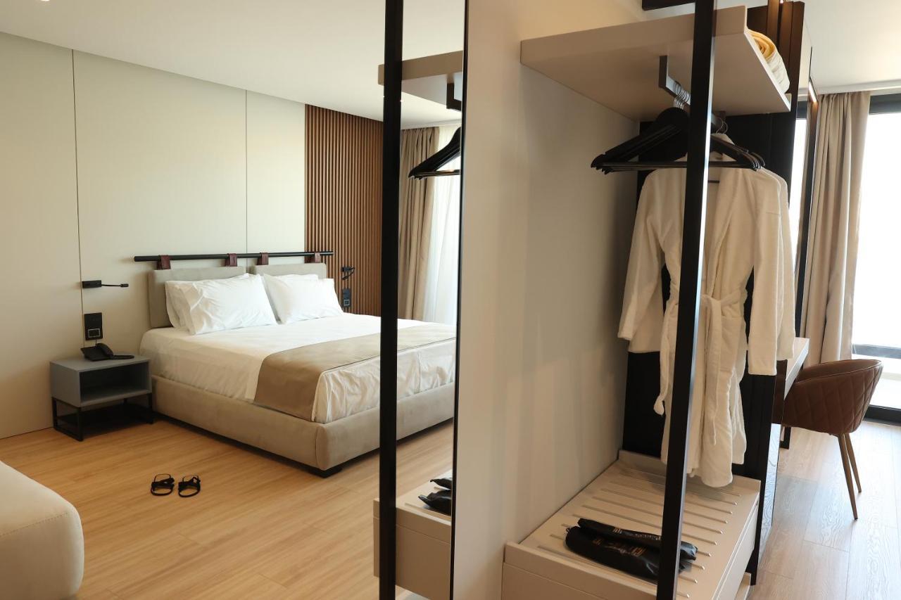 Yacht Premium Hotel Sarandë Eksteriør bilde