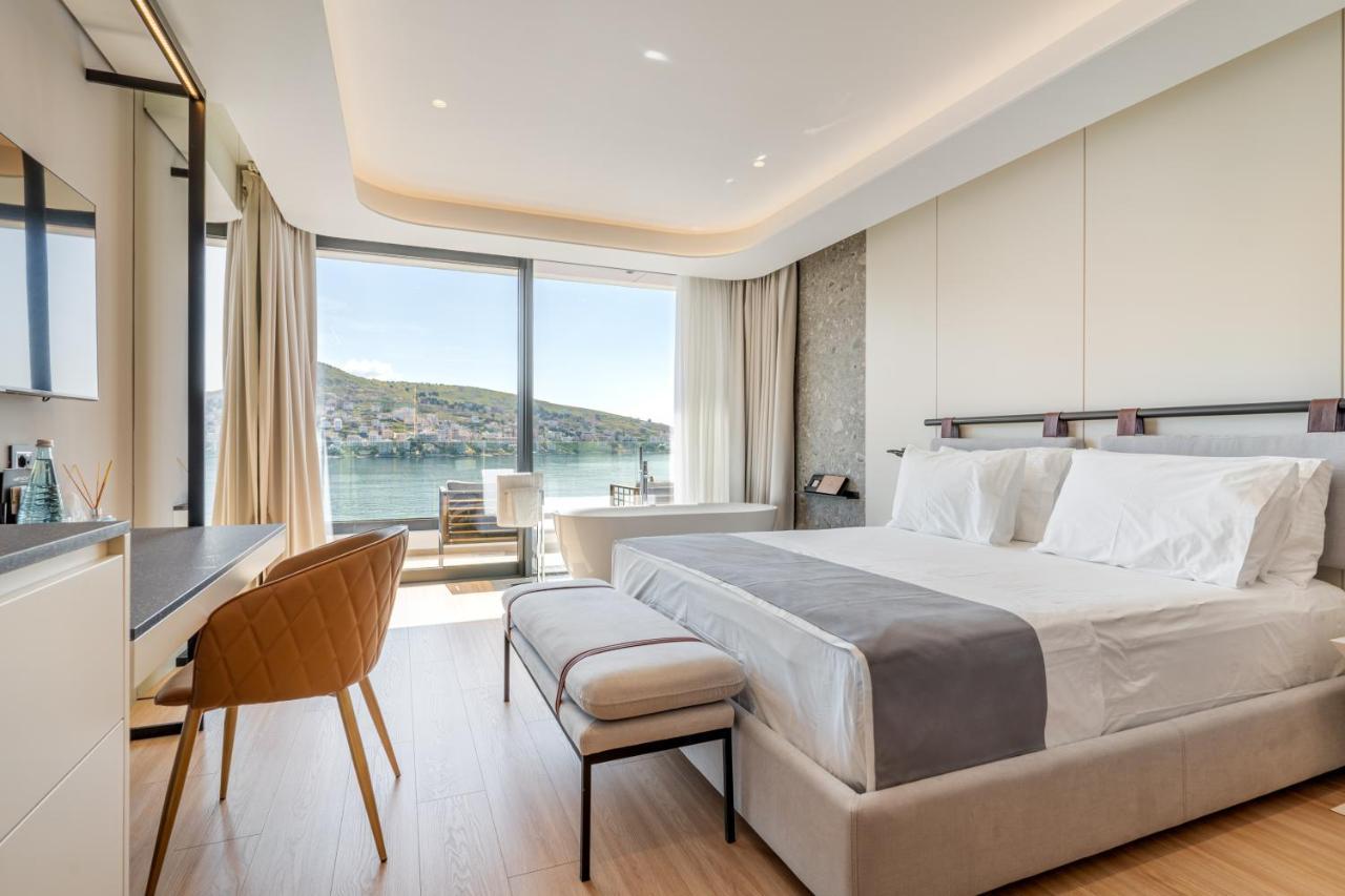 Yacht Premium Hotel Sarandë Eksteriør bilde