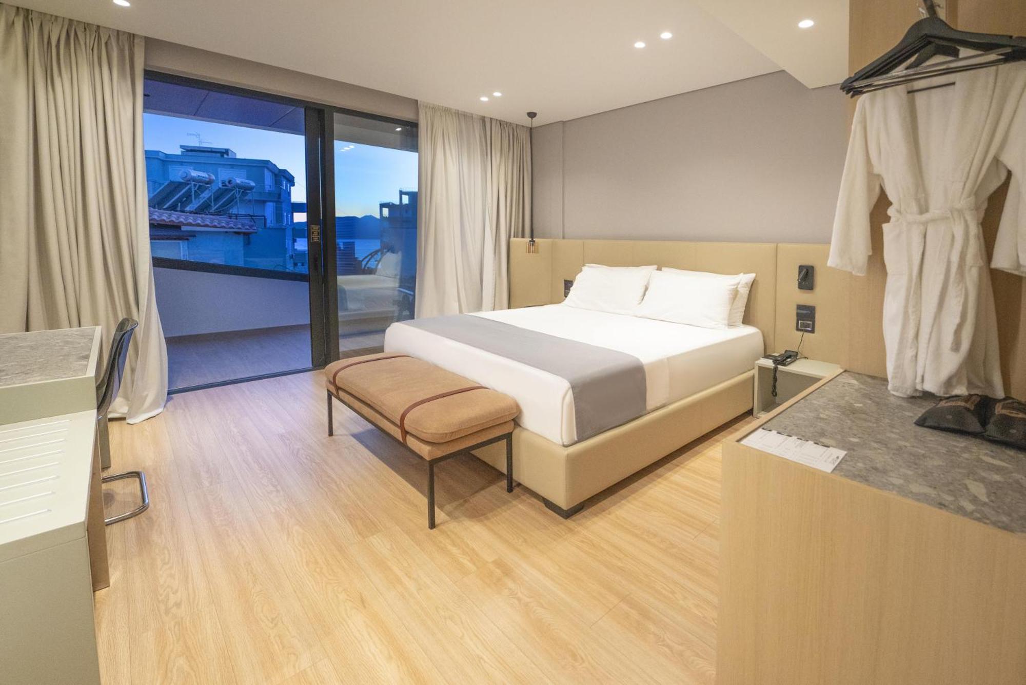 Yacht Premium Hotel Sarandë Eksteriør bilde