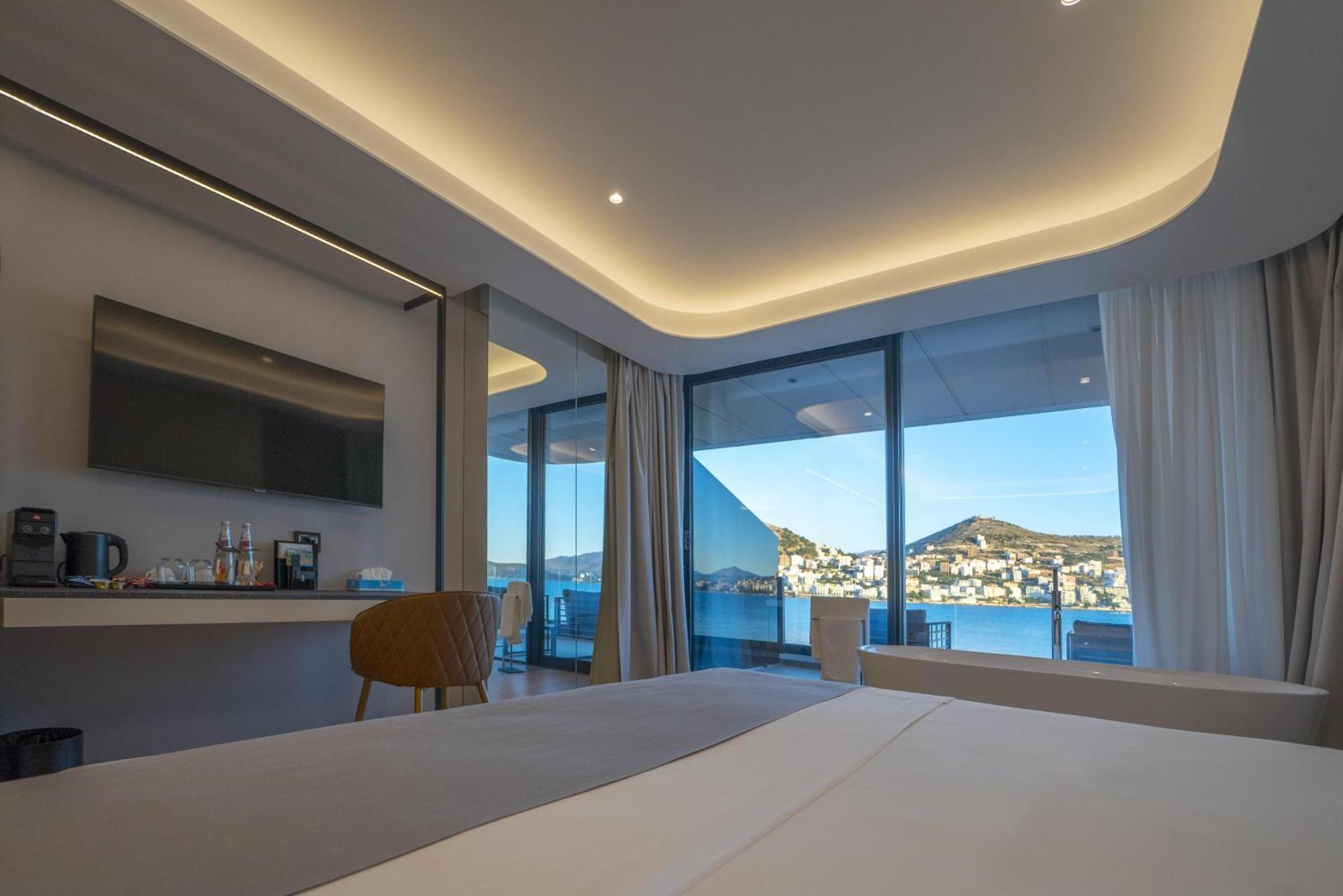 Yacht Premium Hotel Sarandë Eksteriør bilde